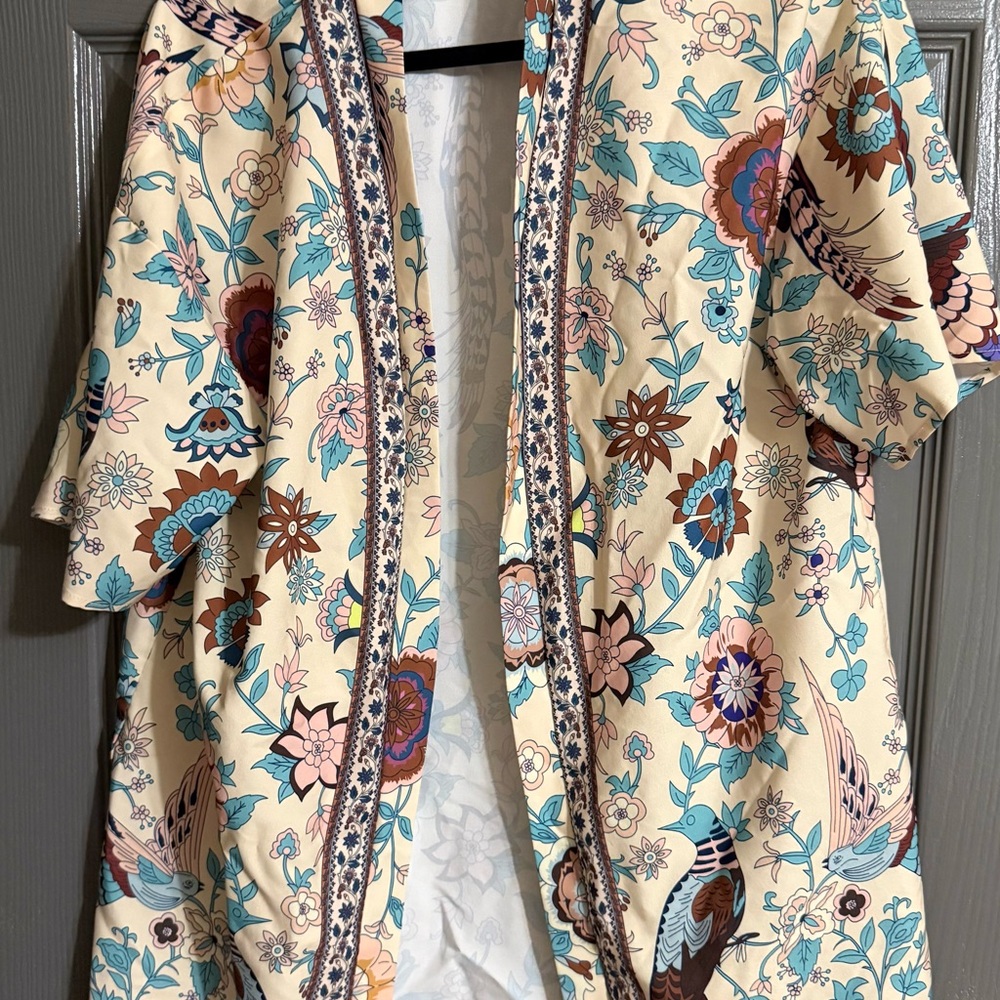 Floral Peacock Print Kimono & Shorts Set